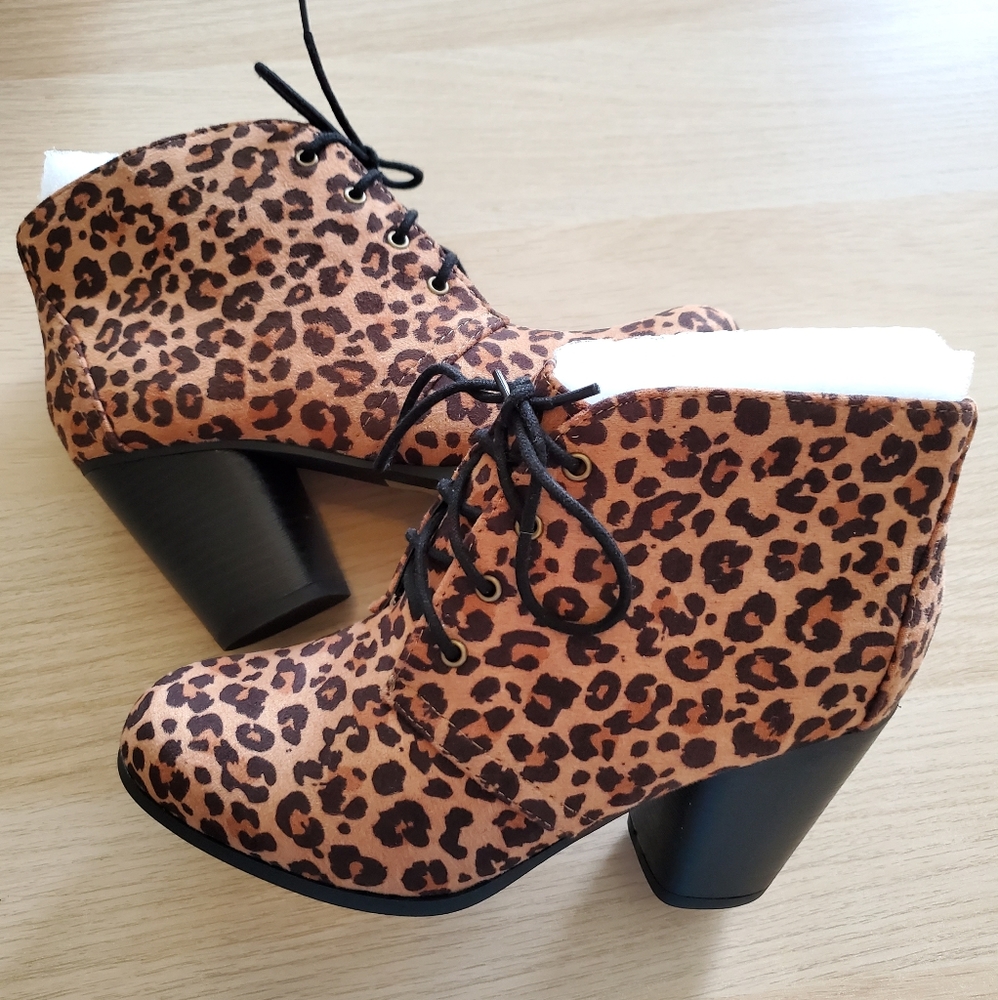 Y Not Oana Leopard booties